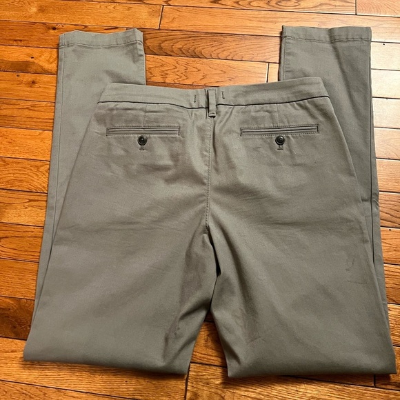 Express Skinny Chinos pants size W29/L32. Gray color. excellent used condition. - Picture 4 of 10